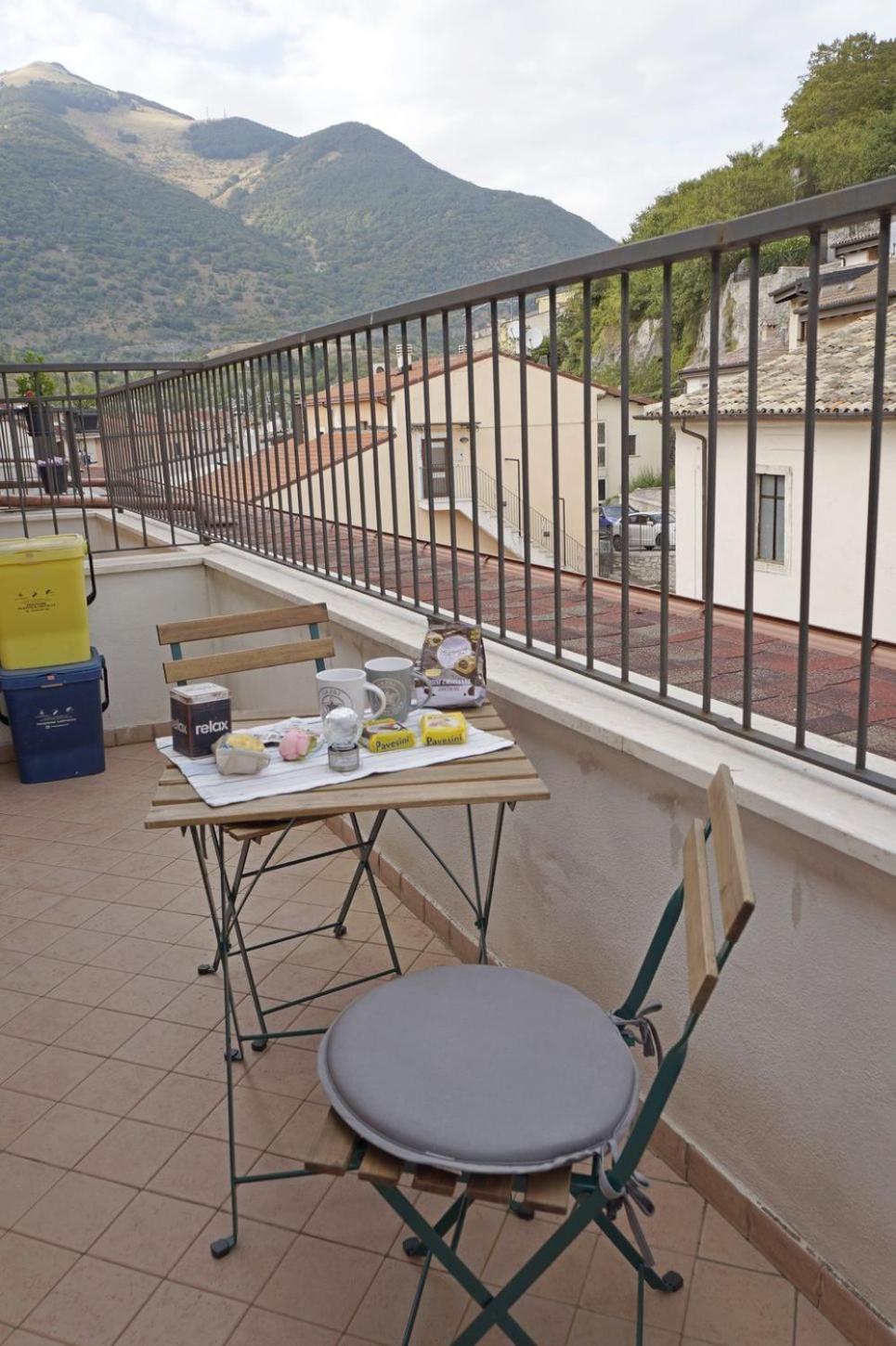 Casa Vacanze Donna Lucia Кастель-ді-Сангро Екстер'єр фото