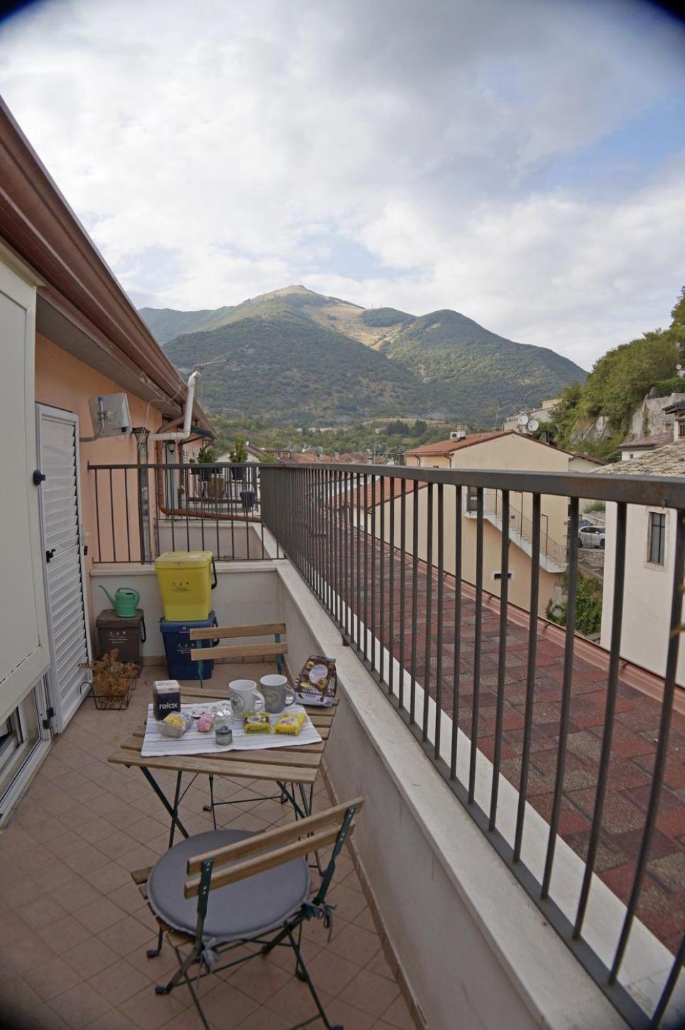 Casa Vacanze Donna Lucia Кастель-ді-Сангро Екстер'єр фото